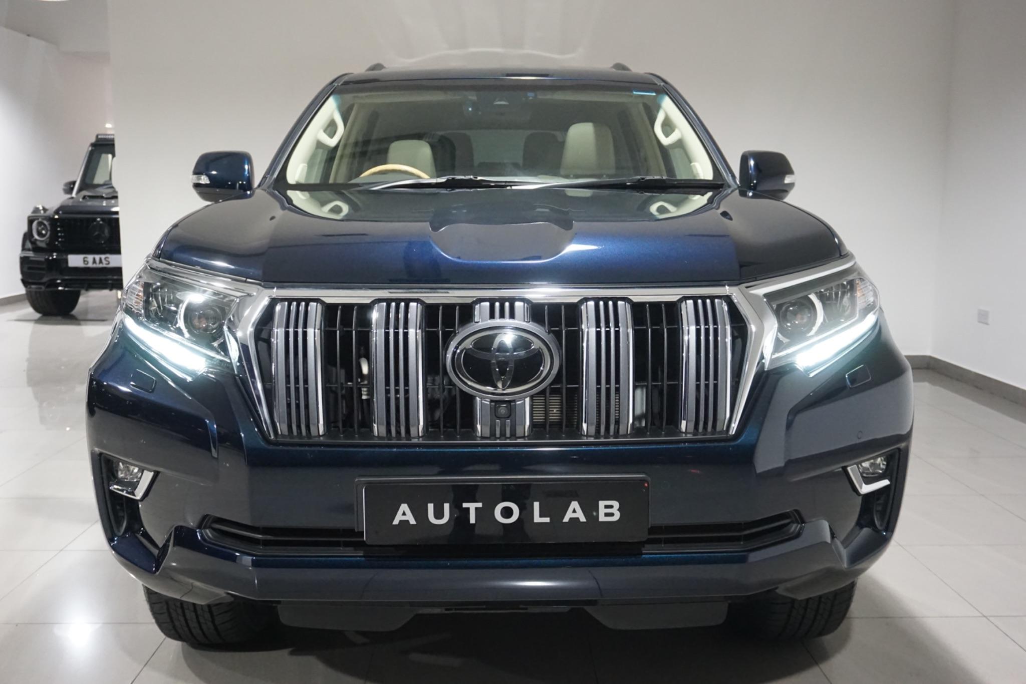 Toyota Land Cruiser 2.8D Invincible Auto 4WD Euro 6 (s/s) 5dr (7 Seat)
